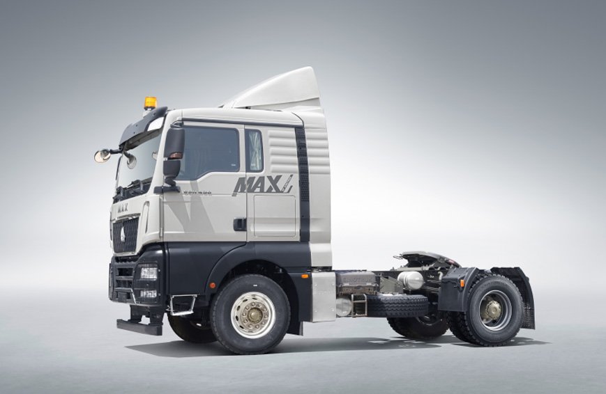 MAX 4×2 PRIME MOVER